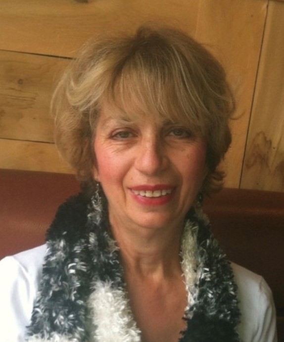 Angela  MANOLAKOS BENATOU-KALOU